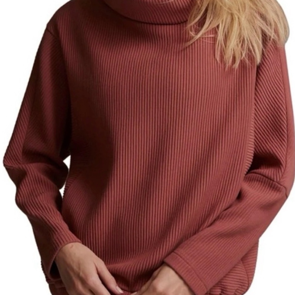 Varley Ribbed Funnel Neck Pull Over sz L
